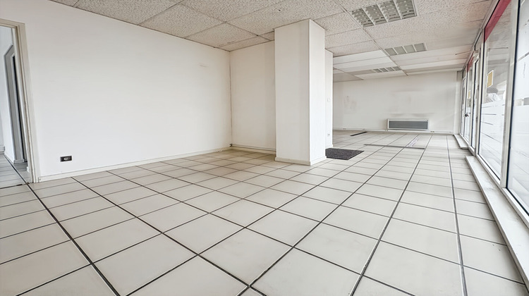 Ma-Cabane - Vente Local commercial LE PEAGE-DE-ROUSSILLON, 59 m²