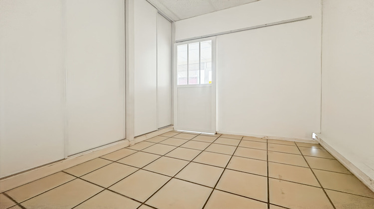 Ma-Cabane - Vente Local commercial LE PEAGE-DE-ROUSSILLON, 59 m²