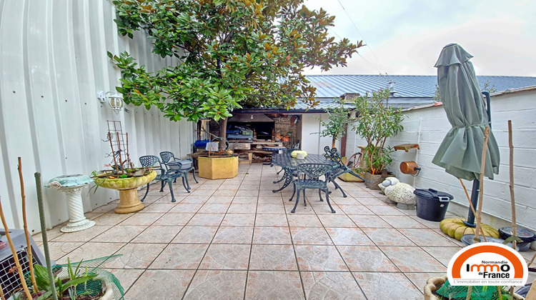 Ma-Cabane - Vente Local commercial LE PETIT-QUEVILLY, 440 m²