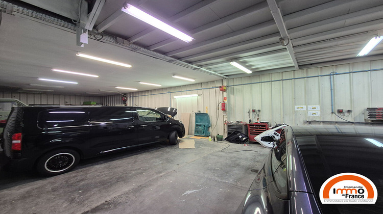 Ma-Cabane - Vente Local commercial LE PETIT-QUEVILLY, 440 m²