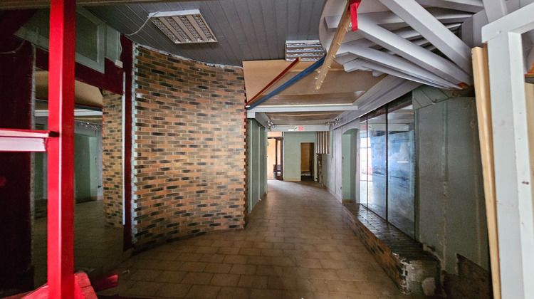 Ma-Cabane - Vente Local commercial LE PONT-DE-BEAUVOISIN, 53 m²