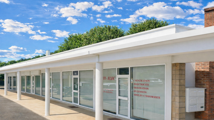 Ma-Cabane - Vente Local commercial LES CLAYES-SOUS-BOIS, 42 m²