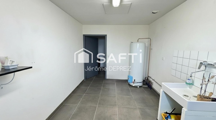 Ma-Cabane - Vente Local commercial Les Magnils-Reigniers, 76 m²