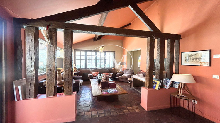 Ma-Cabane - Vente Local commercial LES MESNULS, 250 m²