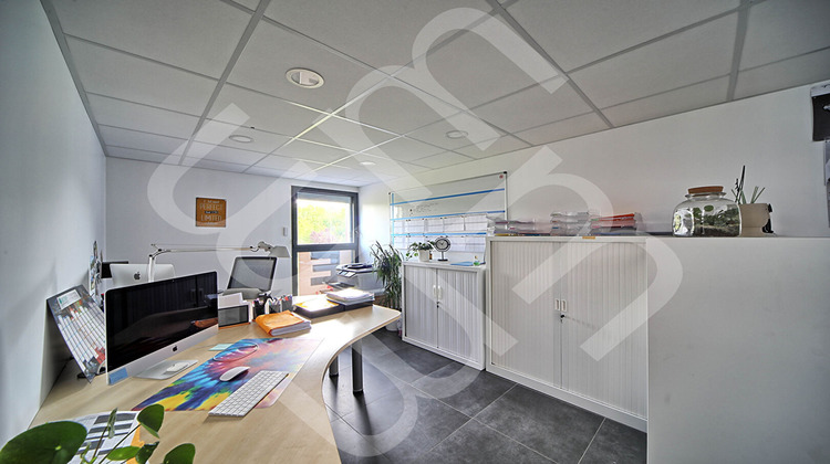 Ma-Cabane - Vente Local commercial LESIGNY, 155 m²