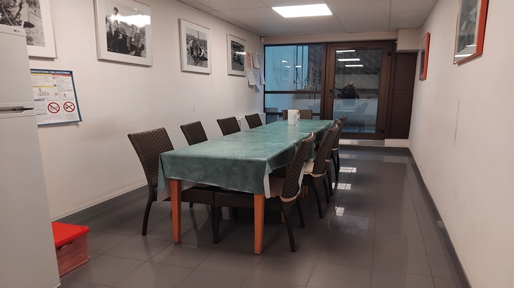 Ma-Cabane - Vente Local commercial LEVALLOIS-PERRET, 339 m²