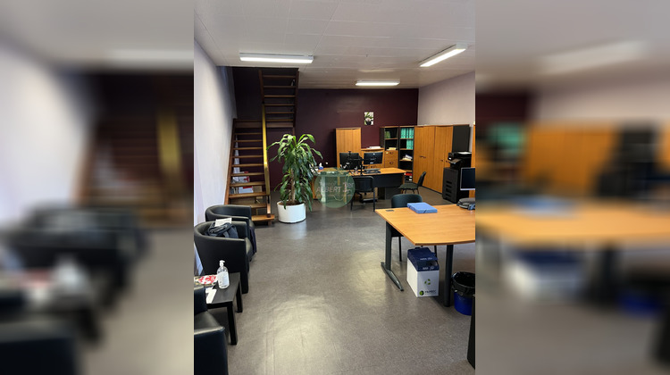 Ma-Cabane - Vente Local commercial Lillebonne, 130 m²