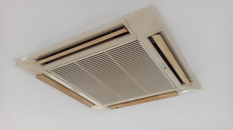 Ma-Cabane - Vente Local commercial Limoges, 115 m²