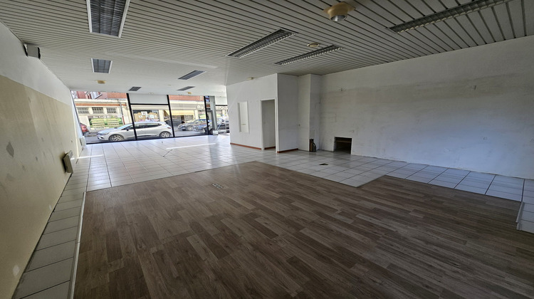 Ma-Cabane - Vente Local commercial Lisieux, 135 m²