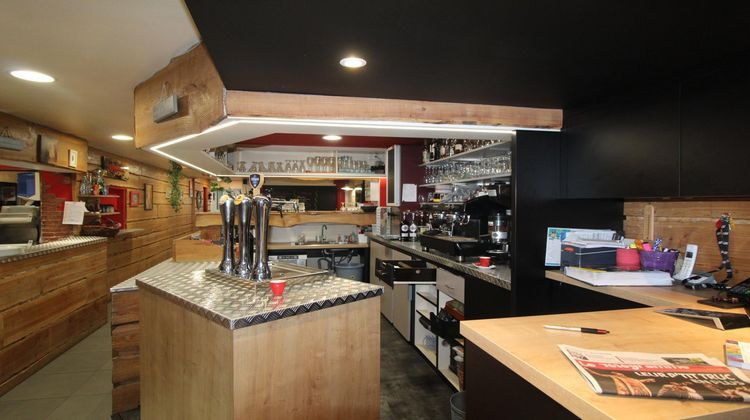 Ma-Cabane - Vente Local commercial Loudeac, 200 m²