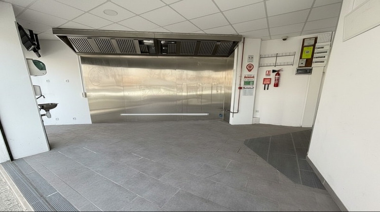 Ma-Cabane - Vente Local commercial LOURDES, 67 m²