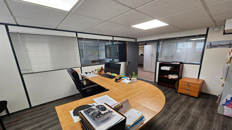 Ma-Cabane - Vente Local commercial LYON 8, 225 m²