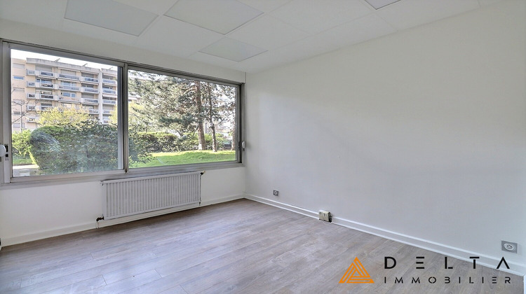 Ma-Cabane - Vente Local commercial LYON 8, 50 m²