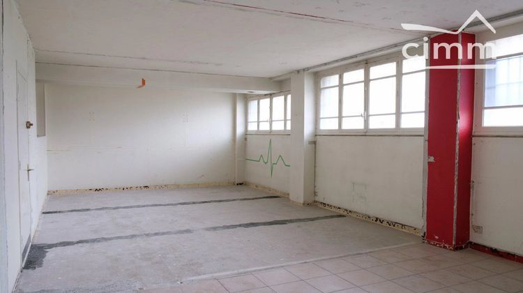 Ma-Cabane - Vente Local commercial Lyon 8ème, 141 m²