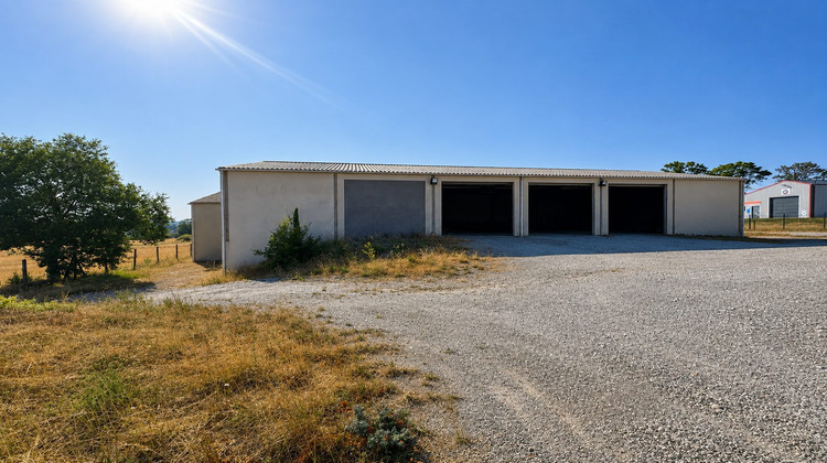 Ma-Cabane - Vente Local commercial Mansle, 550 m²