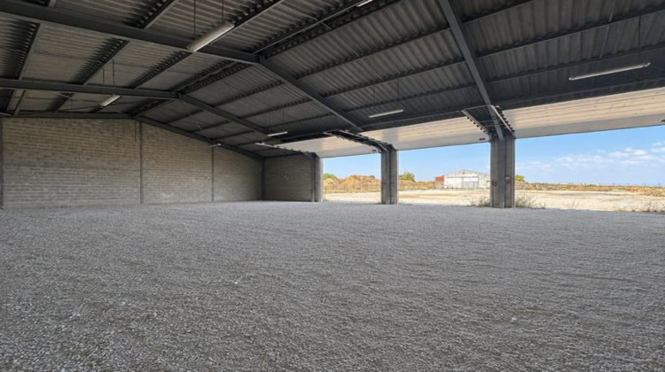 Ma-Cabane - Vente Local commercial Mansle, 550 m²