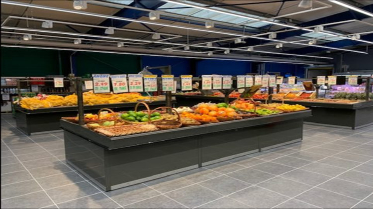 Ma-Cabane - Vente Local commercial Mantes-la-Jolie, 2500 m²