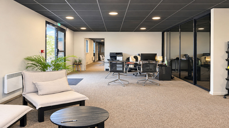 Ma-Cabane - Vente Local commercial MARCQ-EN-BAROEUL, 168 m²