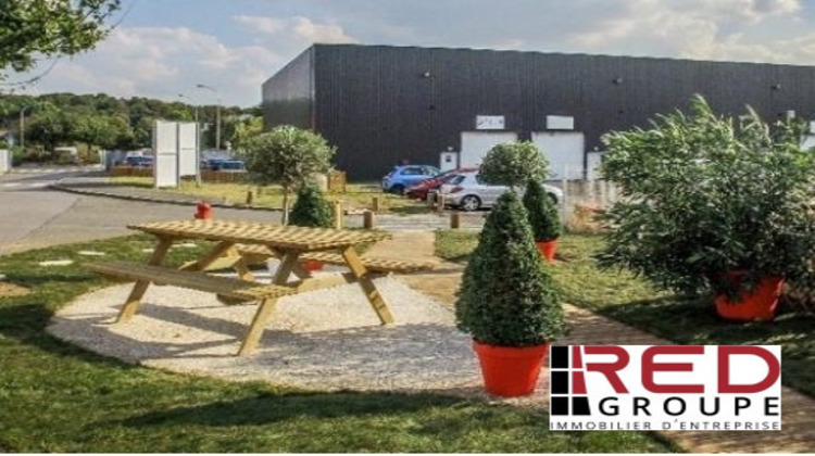 Ma-Cabane - Vente Local commercial Marignane, 943 m²