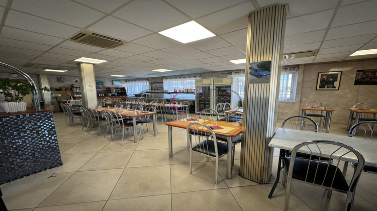 Ma-Cabane - Vente Local commercial Marignane, 630 m²