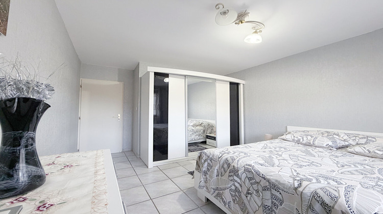 Ma-Cabane - Vente Local commercial MARIGNIER, 550 m²