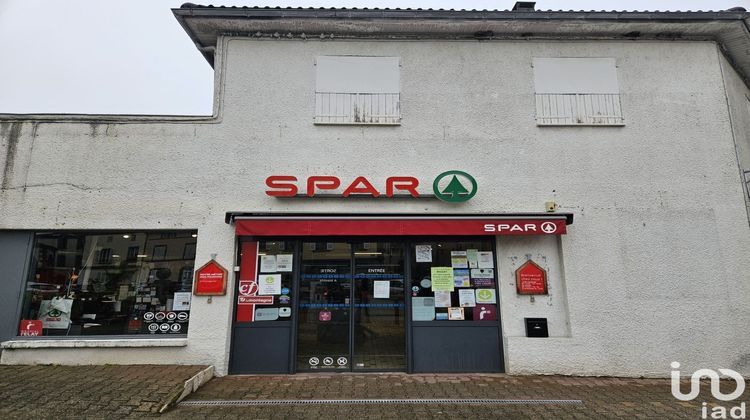 Ma-Cabane - Vente Local commercial Maringues, 300 m²