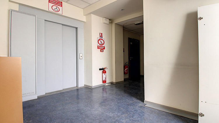 Ma-Cabane - Vente Local commercial MARSEILLE 14, 300 m²