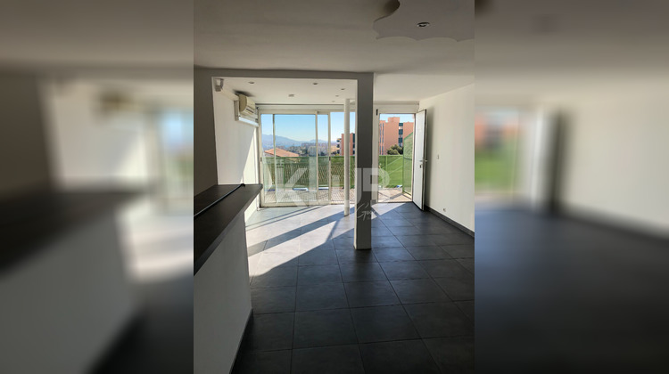 Ma-Cabane - Vente Local commercial MARSEILLE 15, 3211 m²