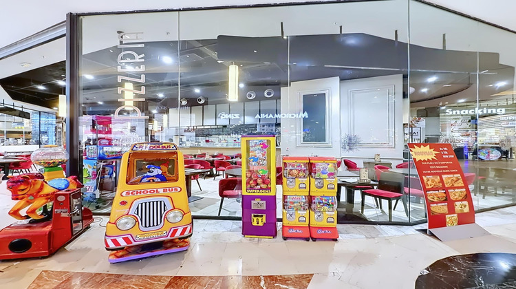 Ma-Cabane - Vente Local commercial Marseille 16e Arrondissement, 500 m²