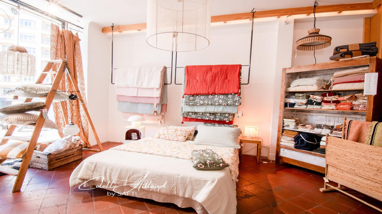 Ma-Cabane - Vente Local commercial Marseille 6e Arrondissement, 160 m²