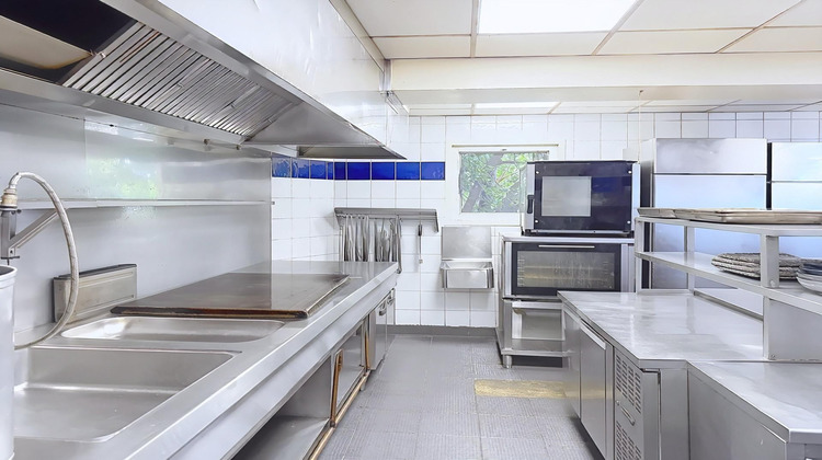 Ma-Cabane - Vente Local commercial Marseille 8e Arrondissement, 236 m²
