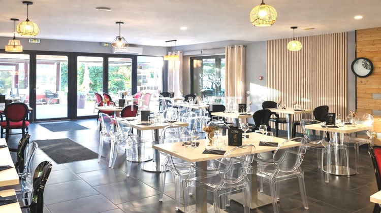 Ma-Cabane - Vente Local commercial Marseille 9e Arrondissement, 200 m²