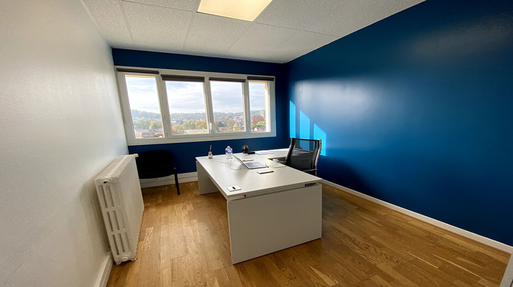 Ma-Cabane - Vente Local commercial MAULE, 200 m²