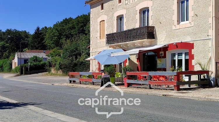 Ma-Cabane - Vente Local commercial MAZEYROLLES, 307 m²