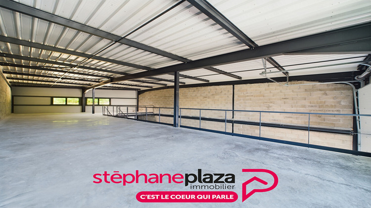 Ma-Cabane - Vente Local commercial MESIGNY, 193 m²