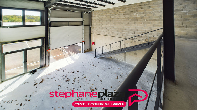 Ma-Cabane - Vente Local commercial MESIGNY, 150 m²