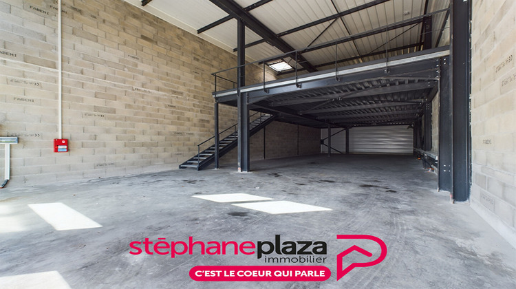 Ma-Cabane - Vente Local commercial MESIGNY, 160 m²