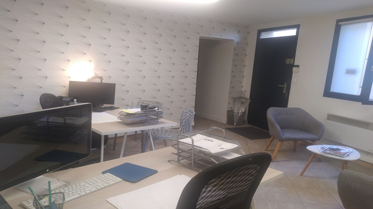 Ma-Cabane - Vente Local commercial MEZIERES-SUR-SEINE, 68 m²