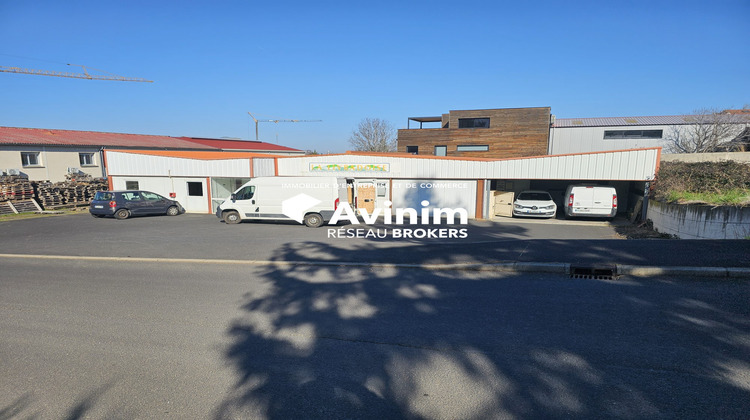 Ma-Cabane - Vente Local commercial Mirefleurs, 300 m²