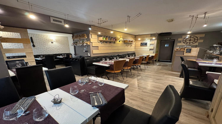 Ma-Cabane - Vente Local commercial Moirans-en-Montagne, 557 m²