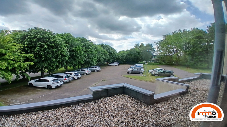 Ma-Cabane - Vente Local commercial MONT-SAINT-AIGNAN, 610 m²