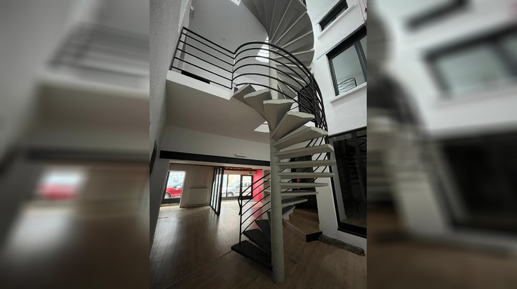 Ma-Cabane - Vente Local commercial Montbrison, 300 m²