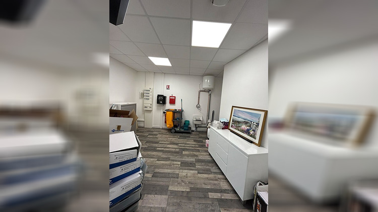 Ma-Cabane - Vente Local commercial MONTCEAU-LES-MINES, 190 m²