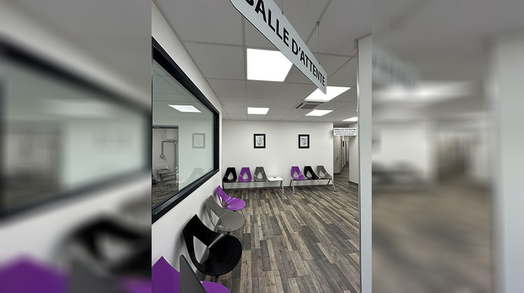 Ma-Cabane - Vente Local commercial MONTCEAU-LES-MINES, 190 m²