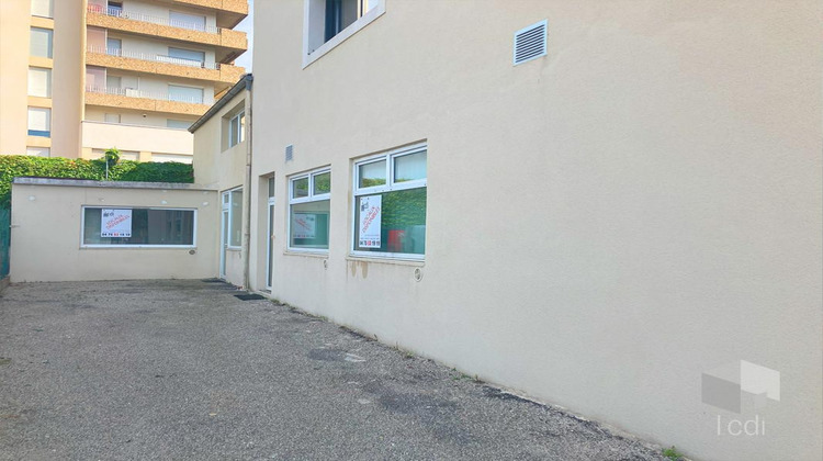 Ma-Cabane - Vente Local commercial MONTELIMAR, 227 m²