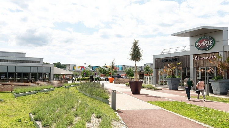 Ma-Cabane - Vente Local commercial Montévrain, 618 m²
