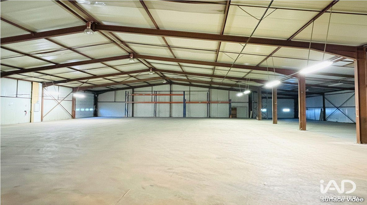 Ma-Cabane - Vente Local commercial Montilliers, 1100 m²