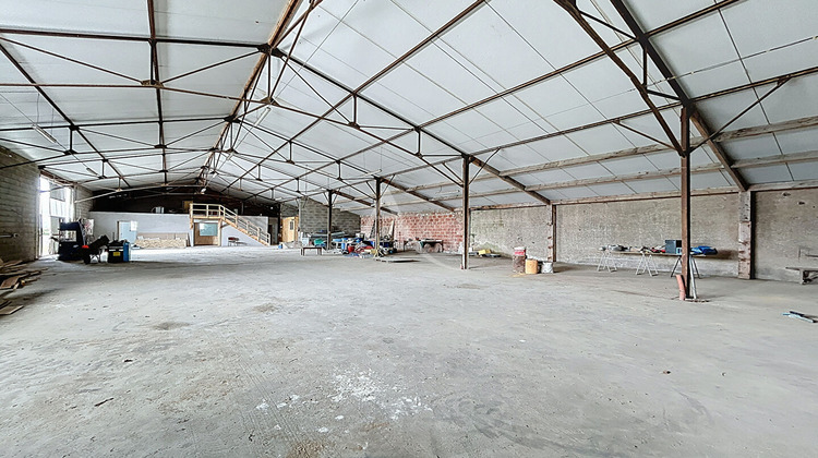 Ma-Cabane - Vente Local commercial MONTILLIERS, 650 m²