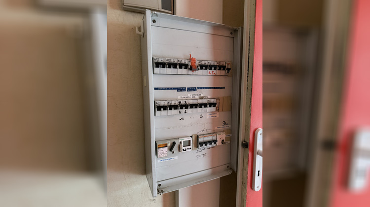 Ma-Cabane - Vente Local commercial MONTLUCON, 124 m²