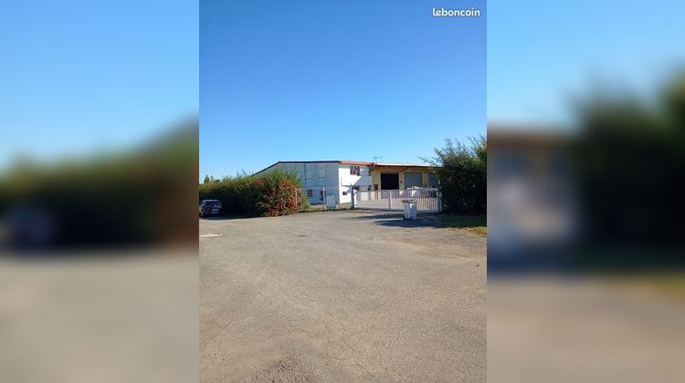 Ma-Cabane - Vente Local commercial MORLAAS, 2480 m²